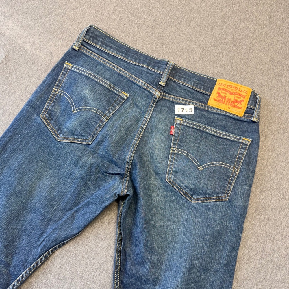 Levis 502 Regular Taper Jeans Mens 34x30 Medium Wash Blue Denim 1715